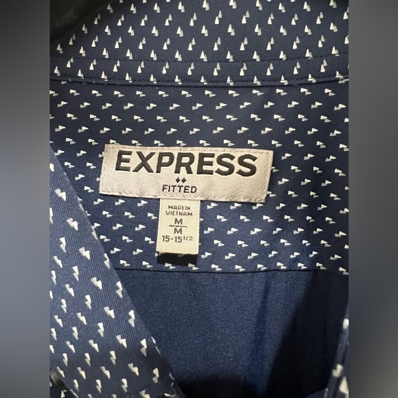 Express Fitted Shirt - Picture 4 of 5